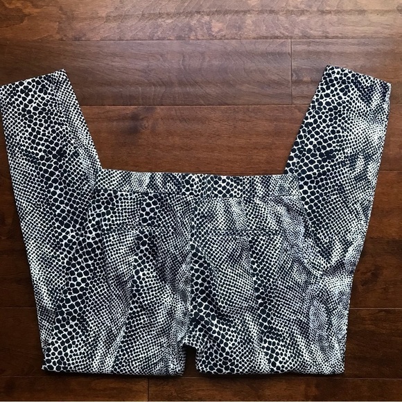 Gap Super Skinny Skimmer Khaki Navy and Snake Print Pants, Size 4 - Picture 6 of 10